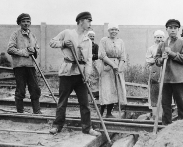 как узнать свои корни по фамилии